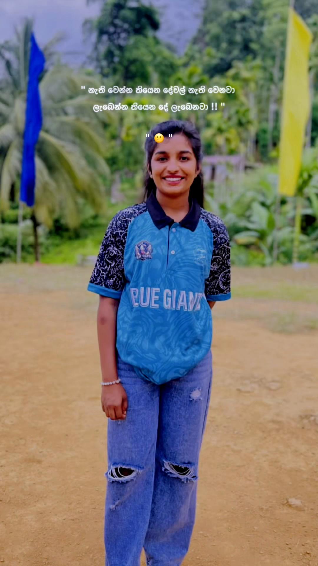 @🤍🌸 ^•DhIvYa •^ ❤️💐