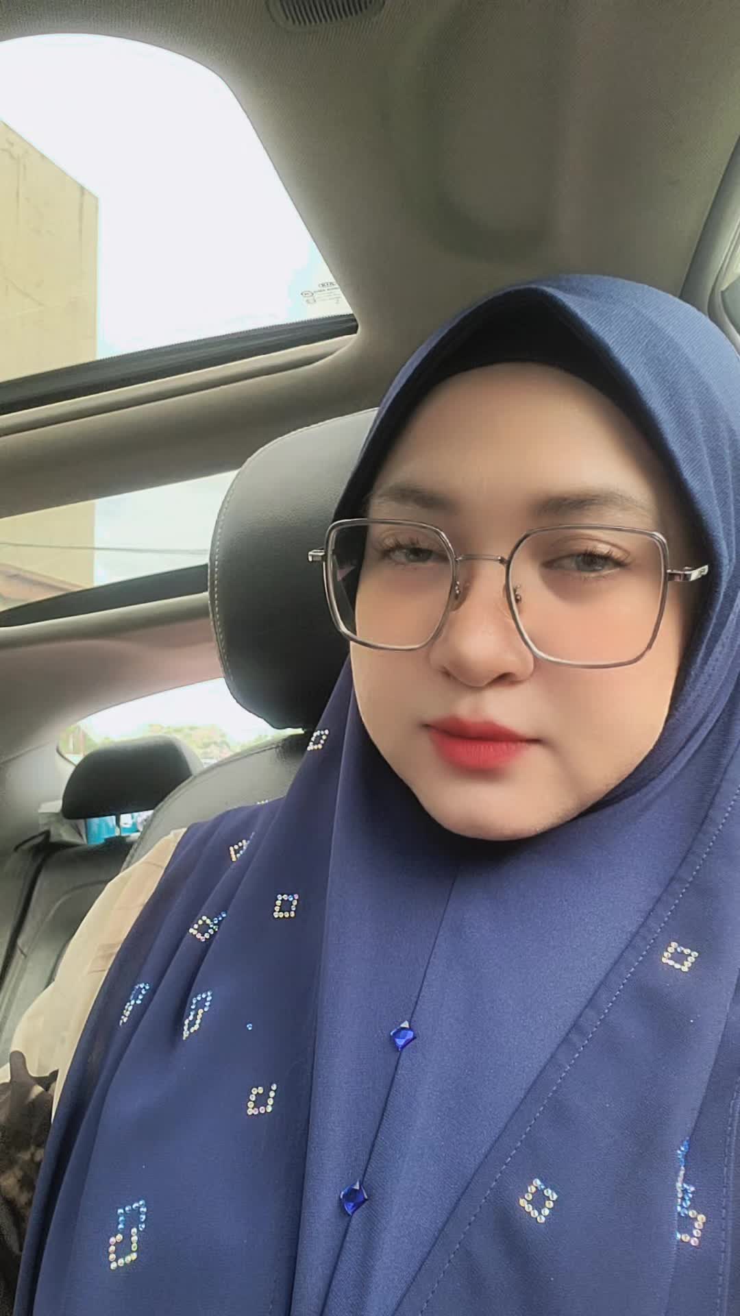 @tan tya