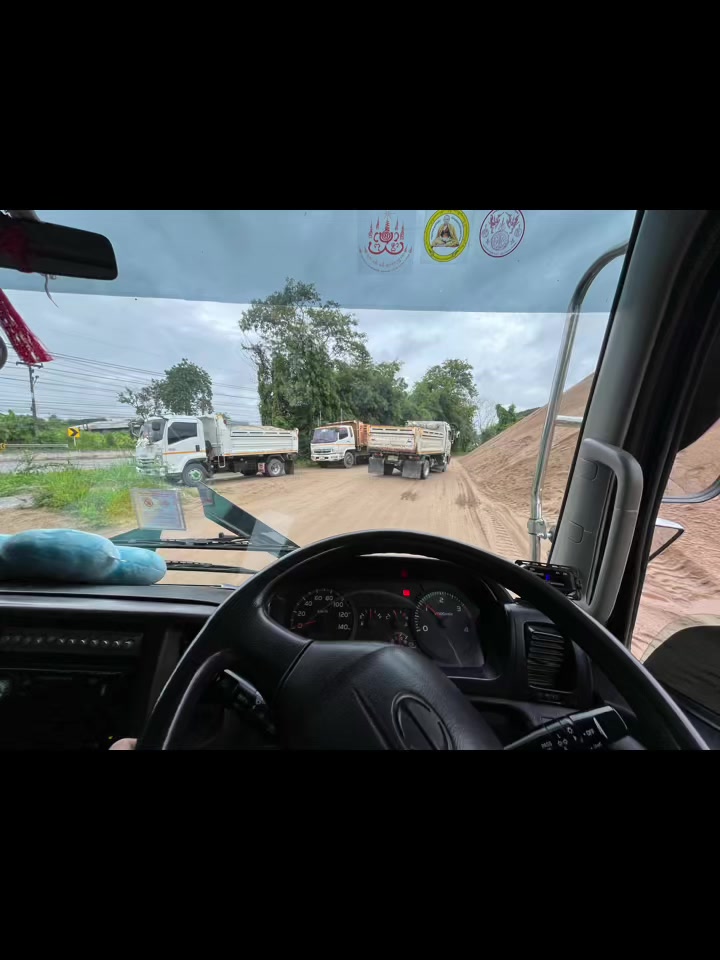 @Earth€เอิร์ธรถไถ🚜