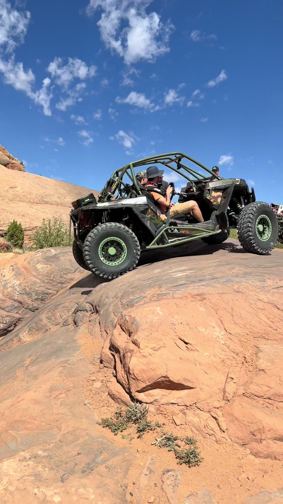@crawlmoab