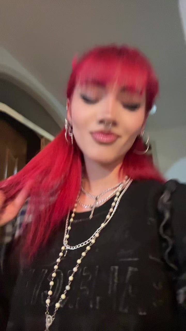 @hellxxrz