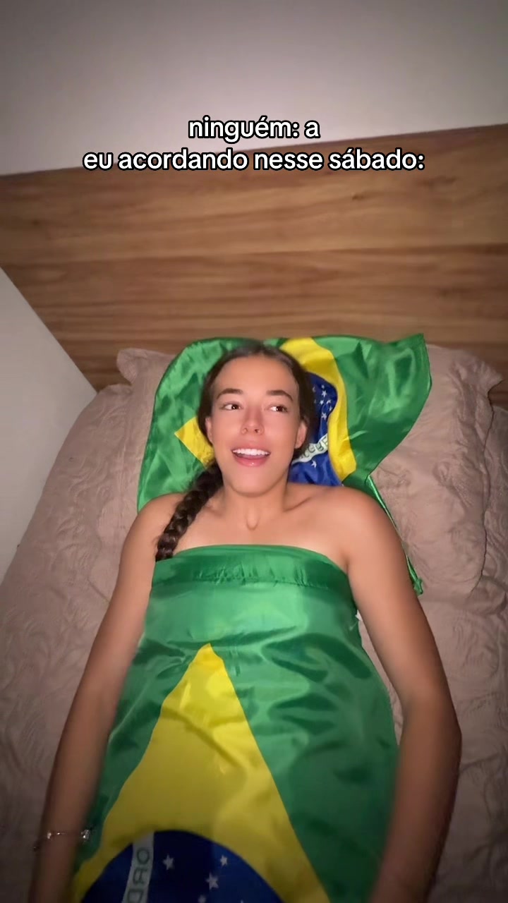 @Julia Andrade
