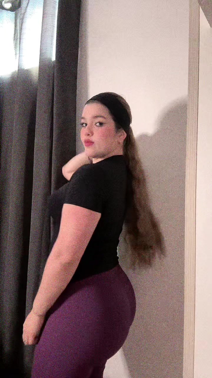 @María