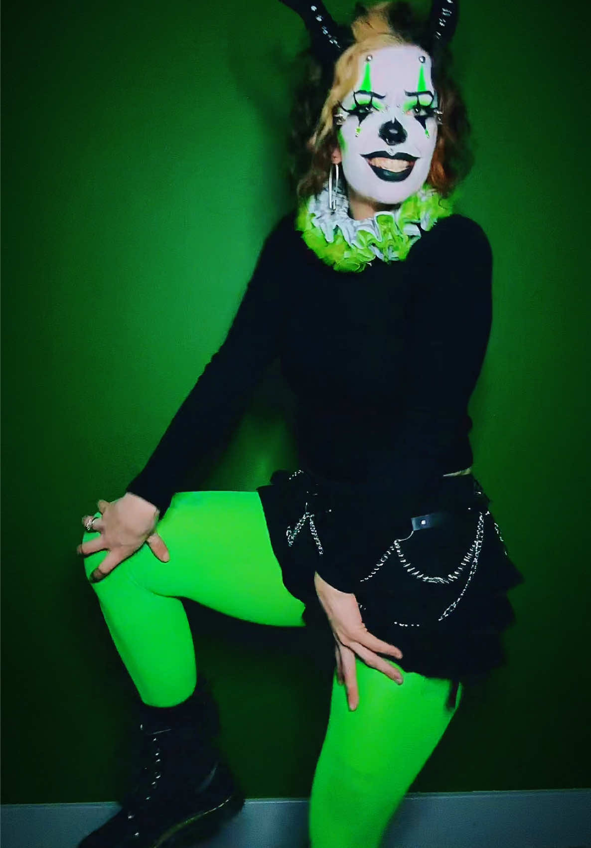 @leeloutheclown