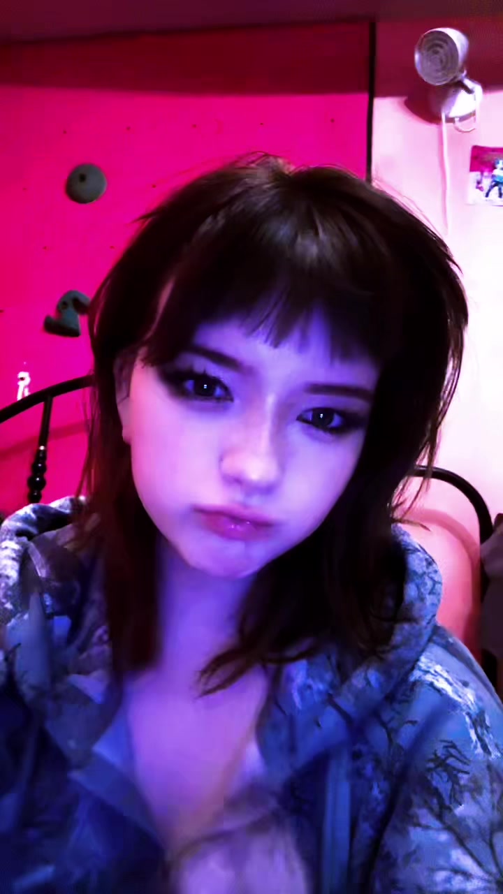 @greenishbeanish