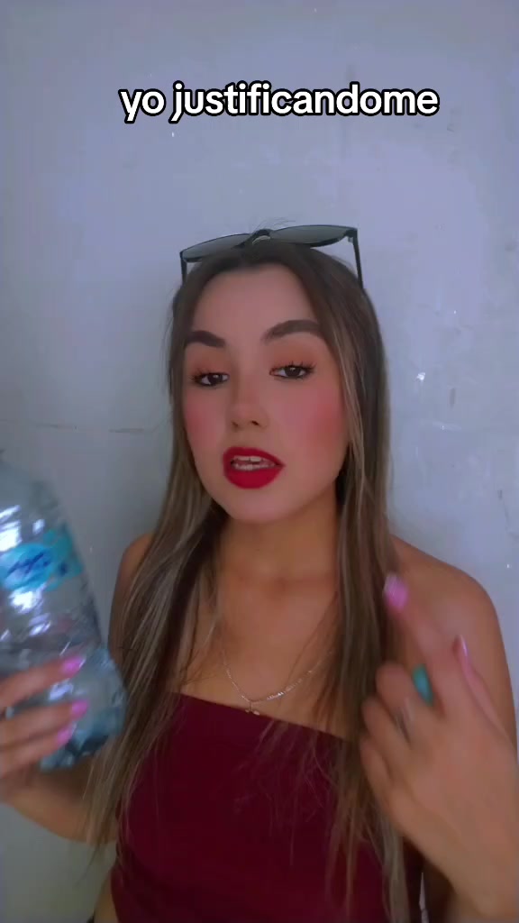 @Nadia Isabel Flores