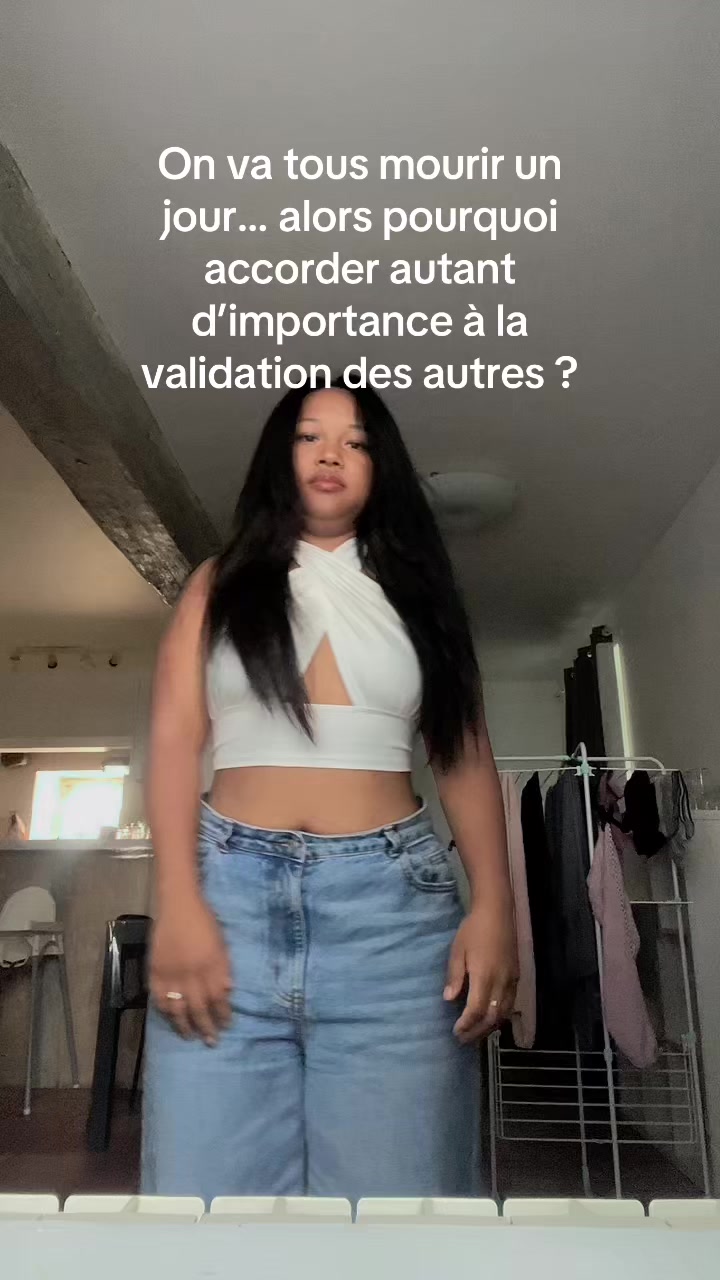 @Asha 🇲🇬🇫🇷