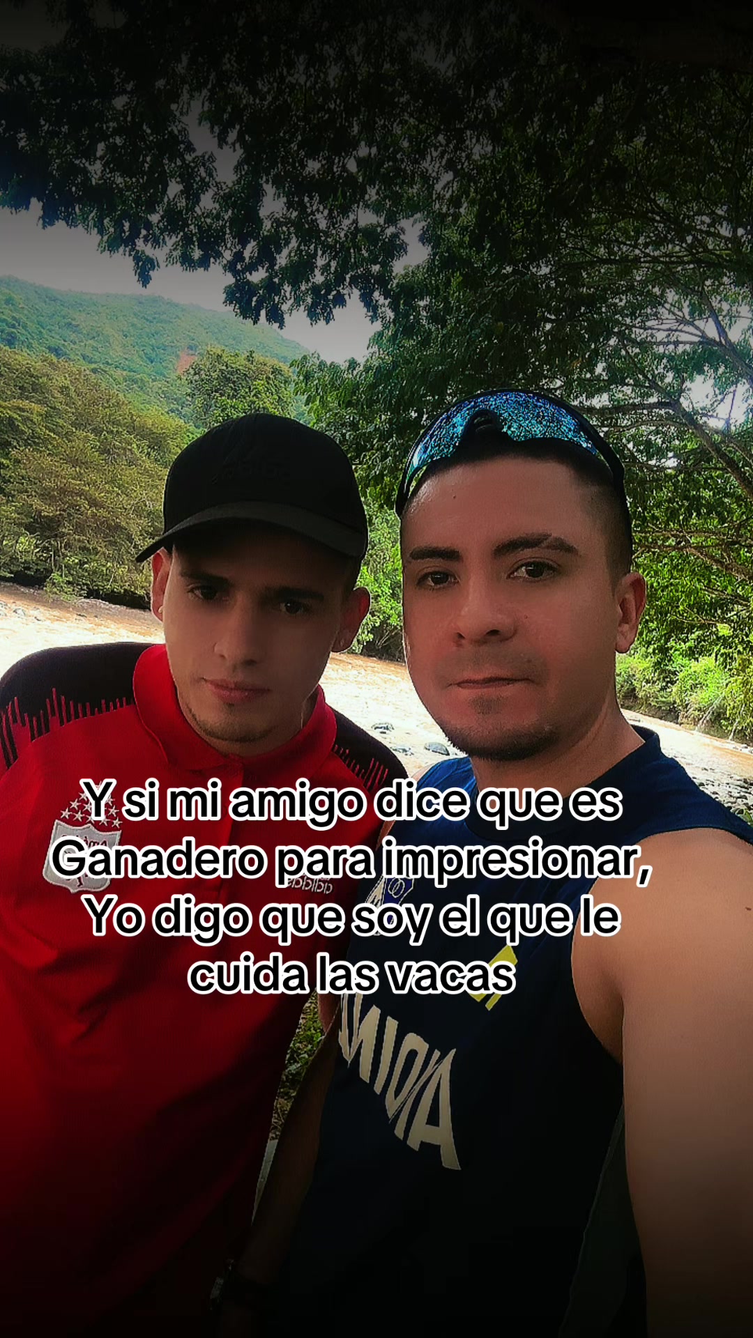 @CAMILO M