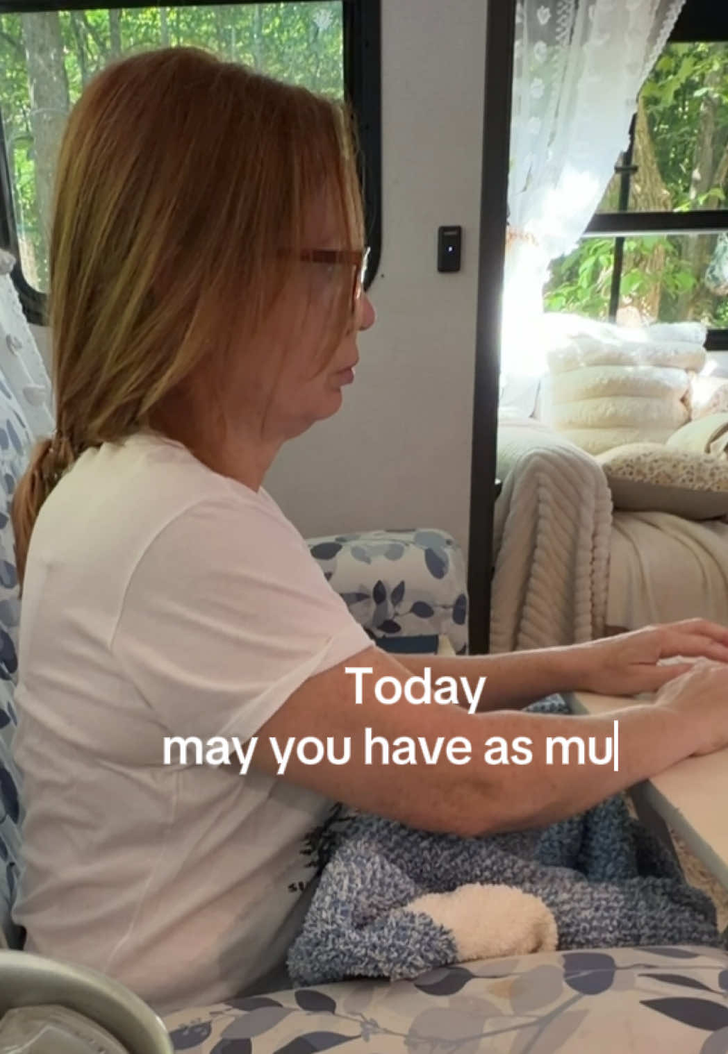 @Vivi  June 🫐 🍶🥣
