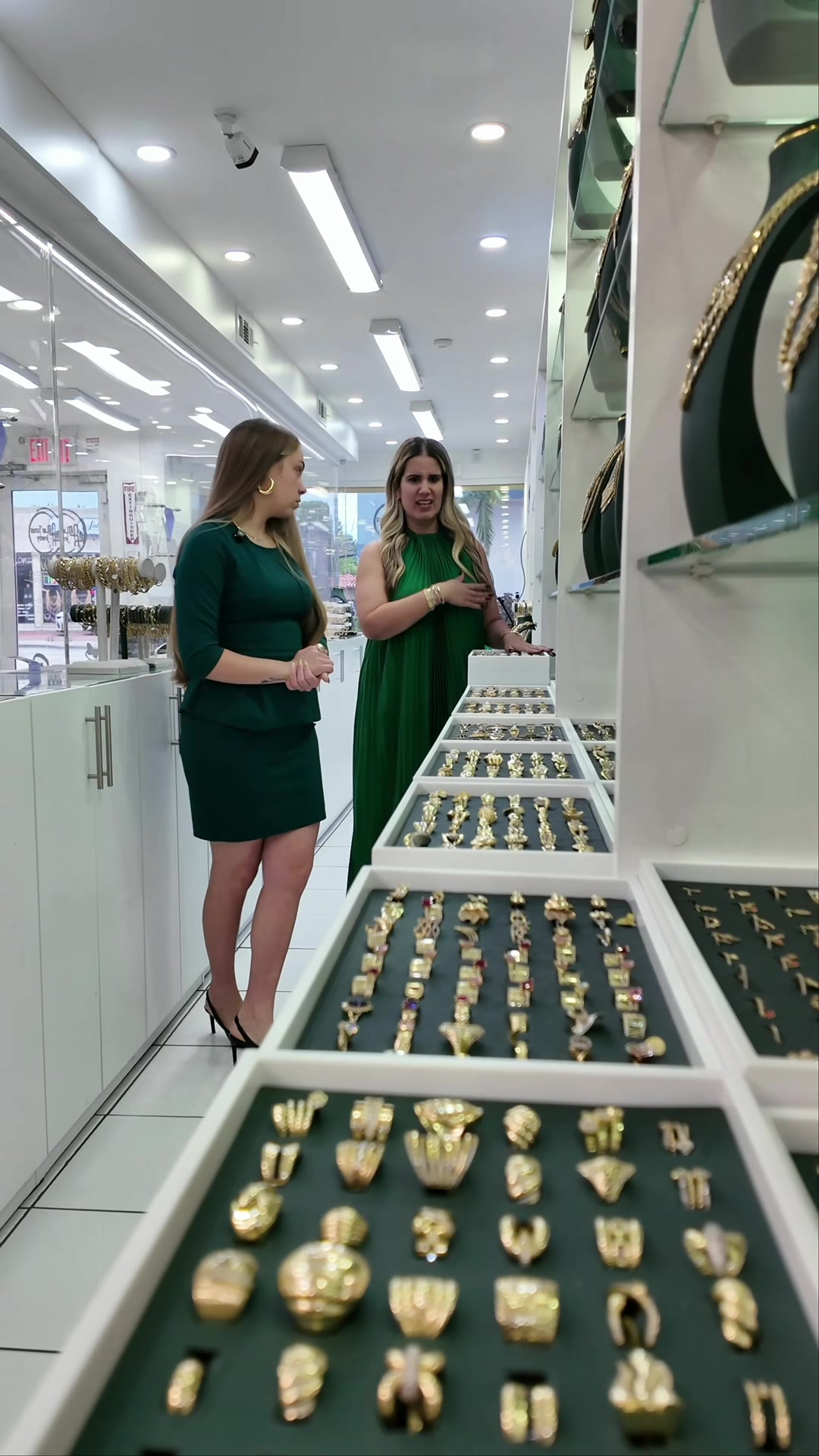 @LAS TUNAS JEWELRY LLC