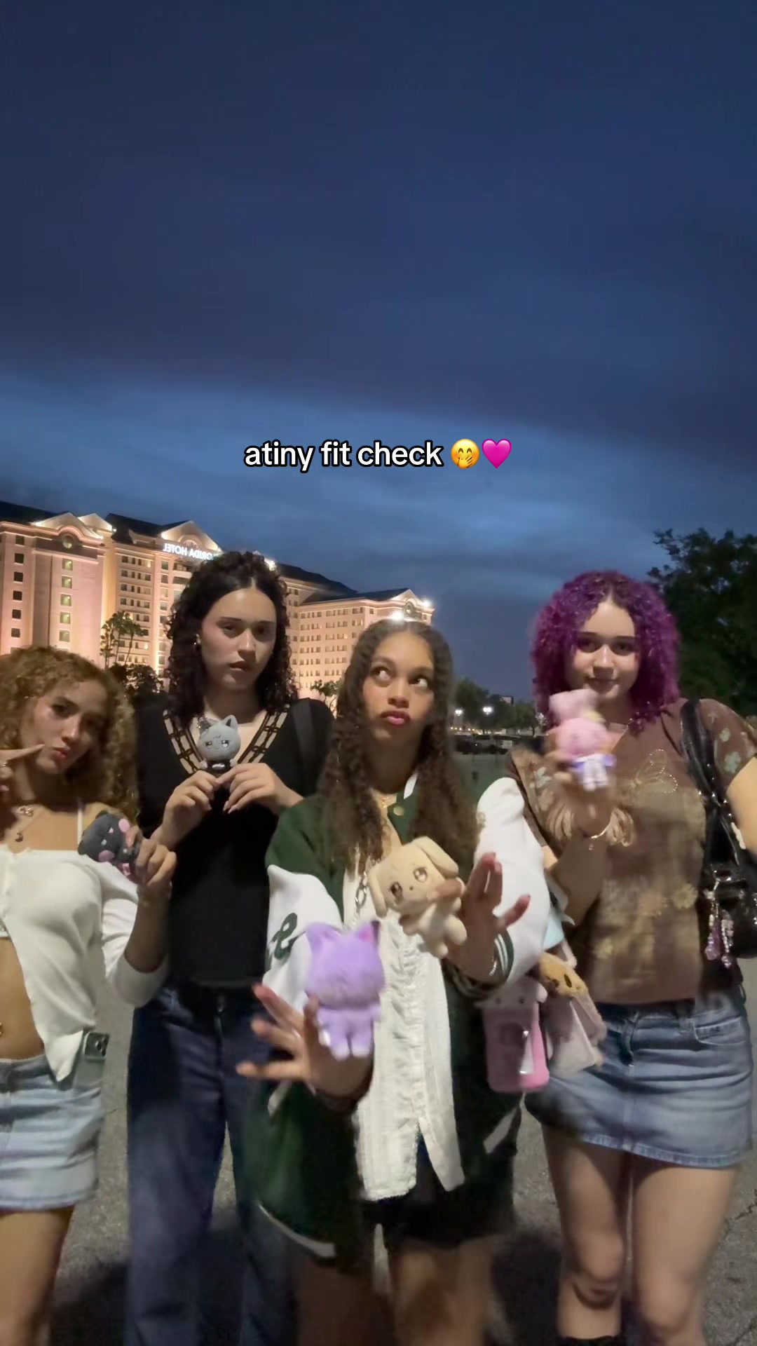 @corine ʕ˙Ⱉ˙‧:ʔ ✿