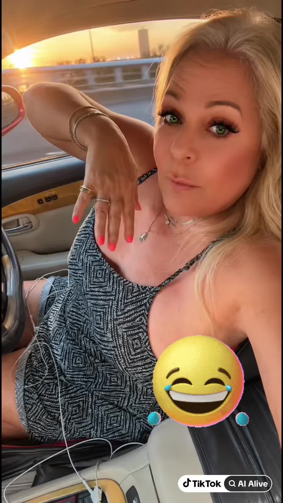 @EmpressJill