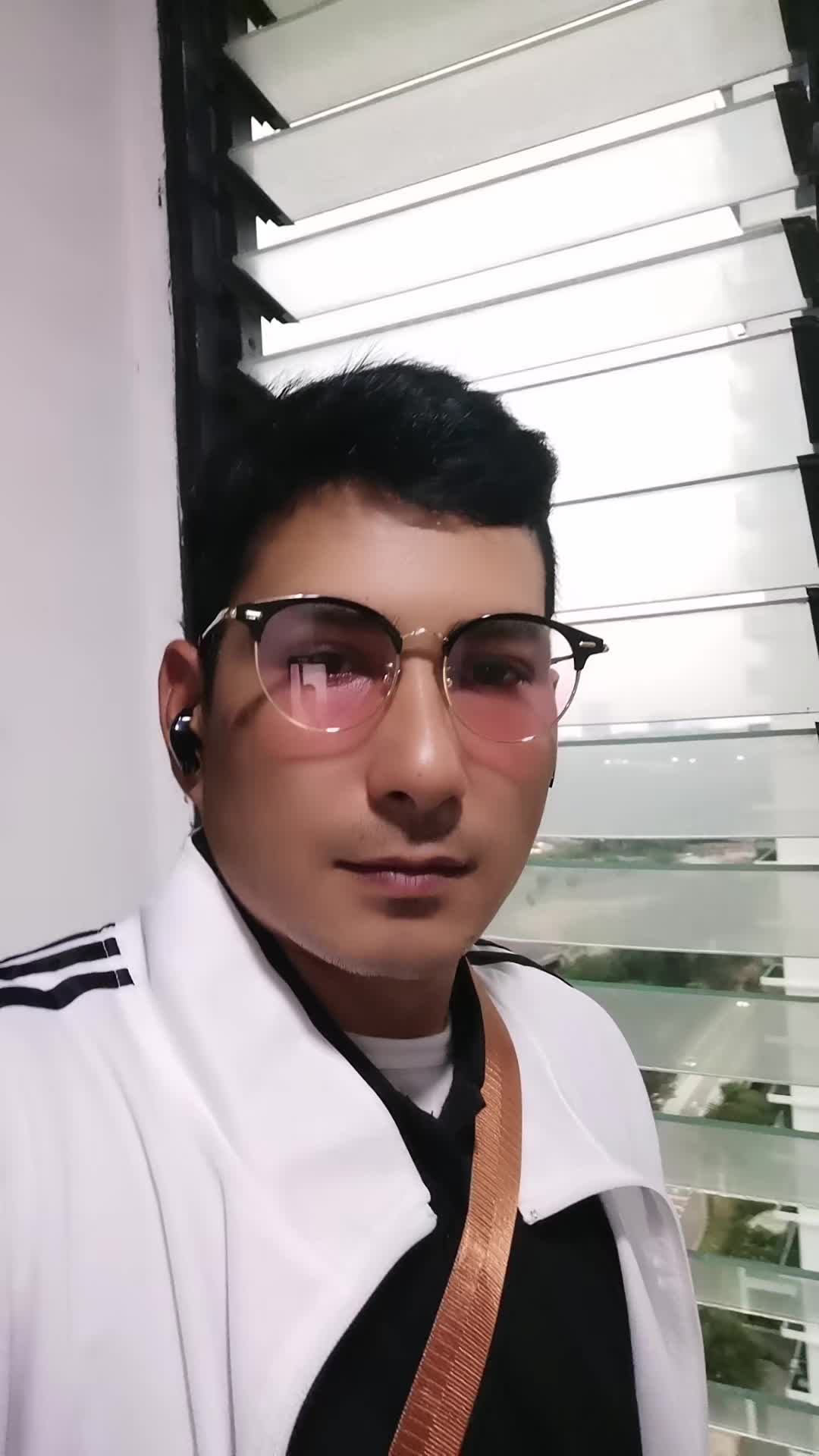 @lucky singh सुदुरपच्शिम रोयल
