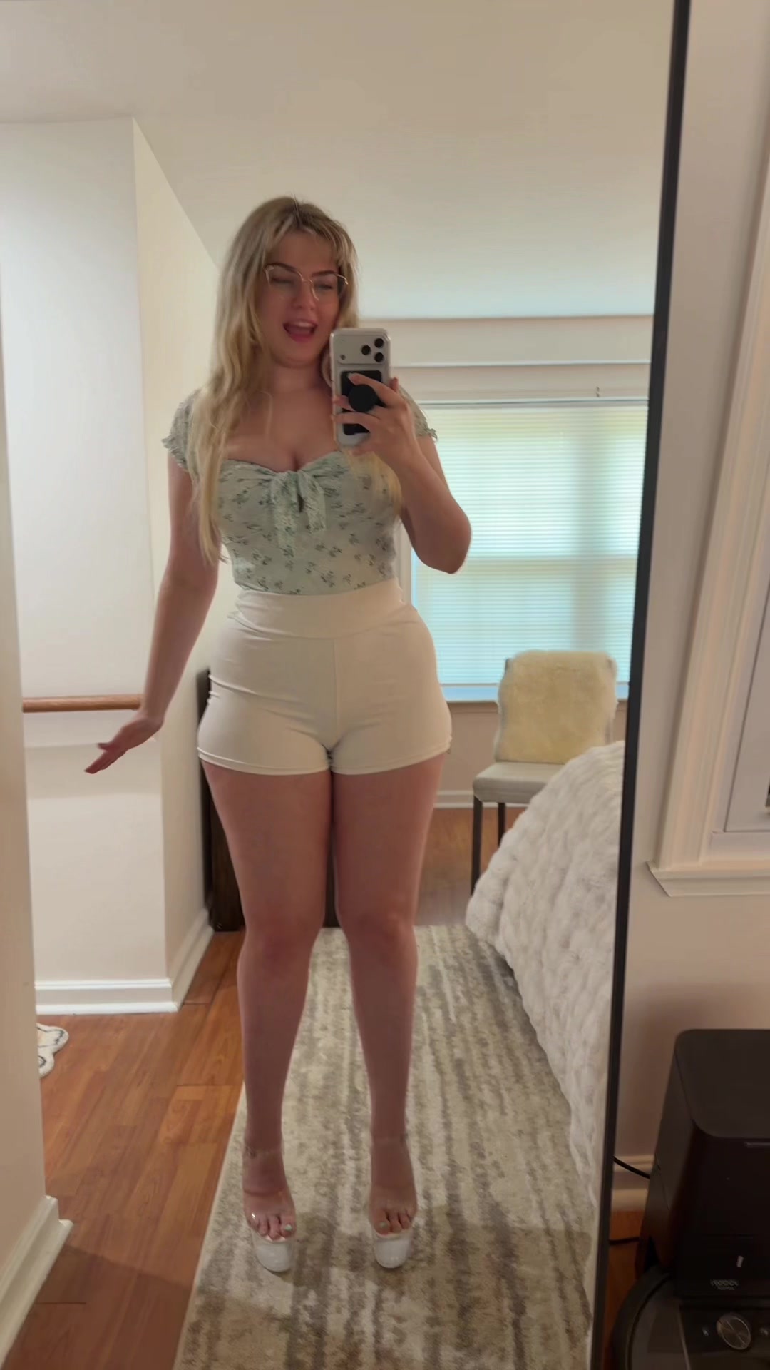 @Jessicatalystic (ESP)