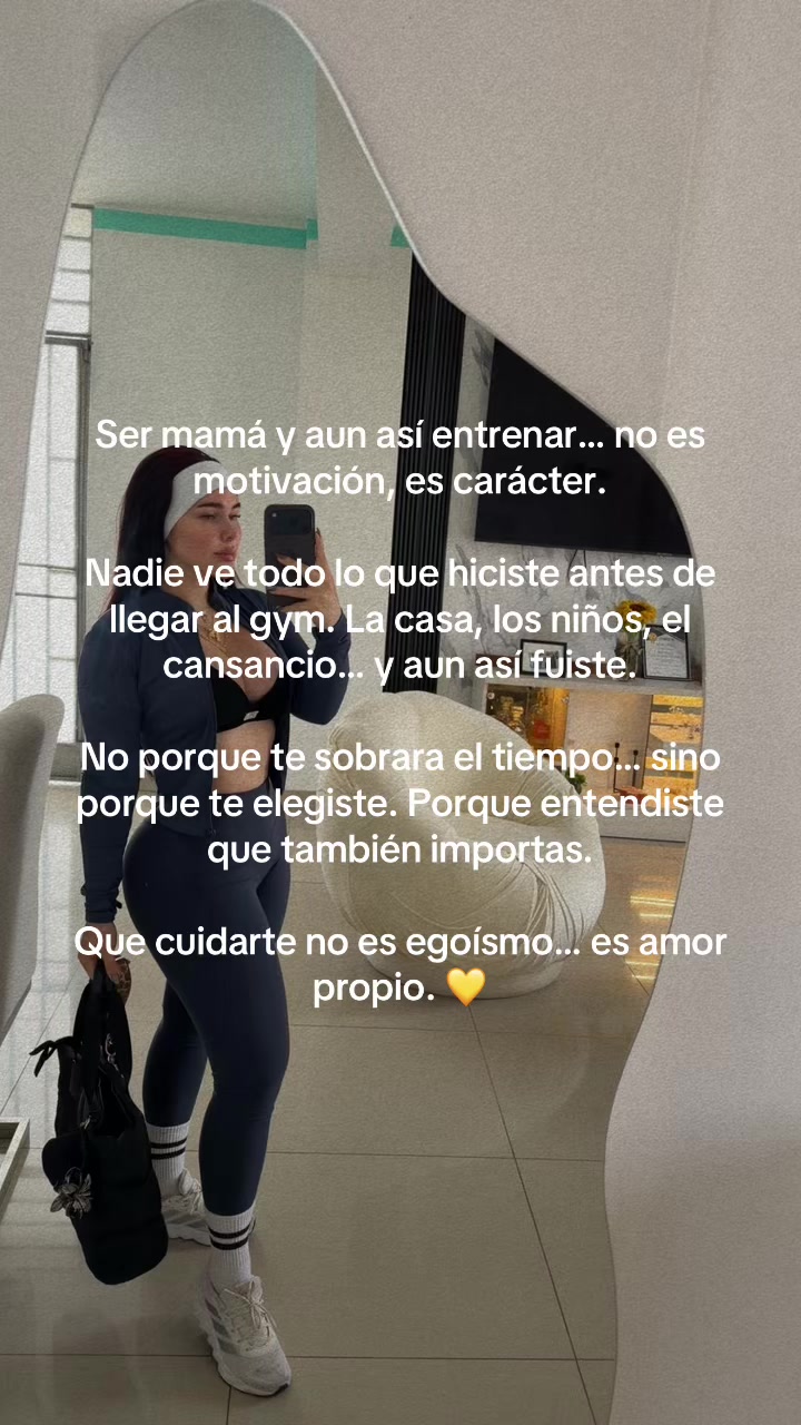 @PAULINA VICTORIA ✌️