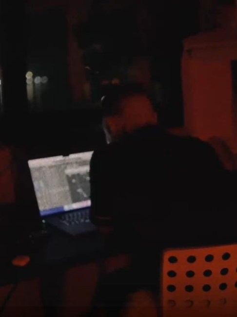 @Seth. Cmvnnb ht bcc