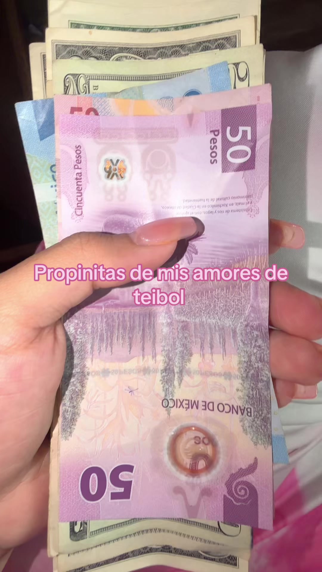 @Evelyn-latina