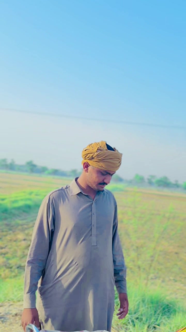 @🦁ShAraZ RoHiLLa ⚔️