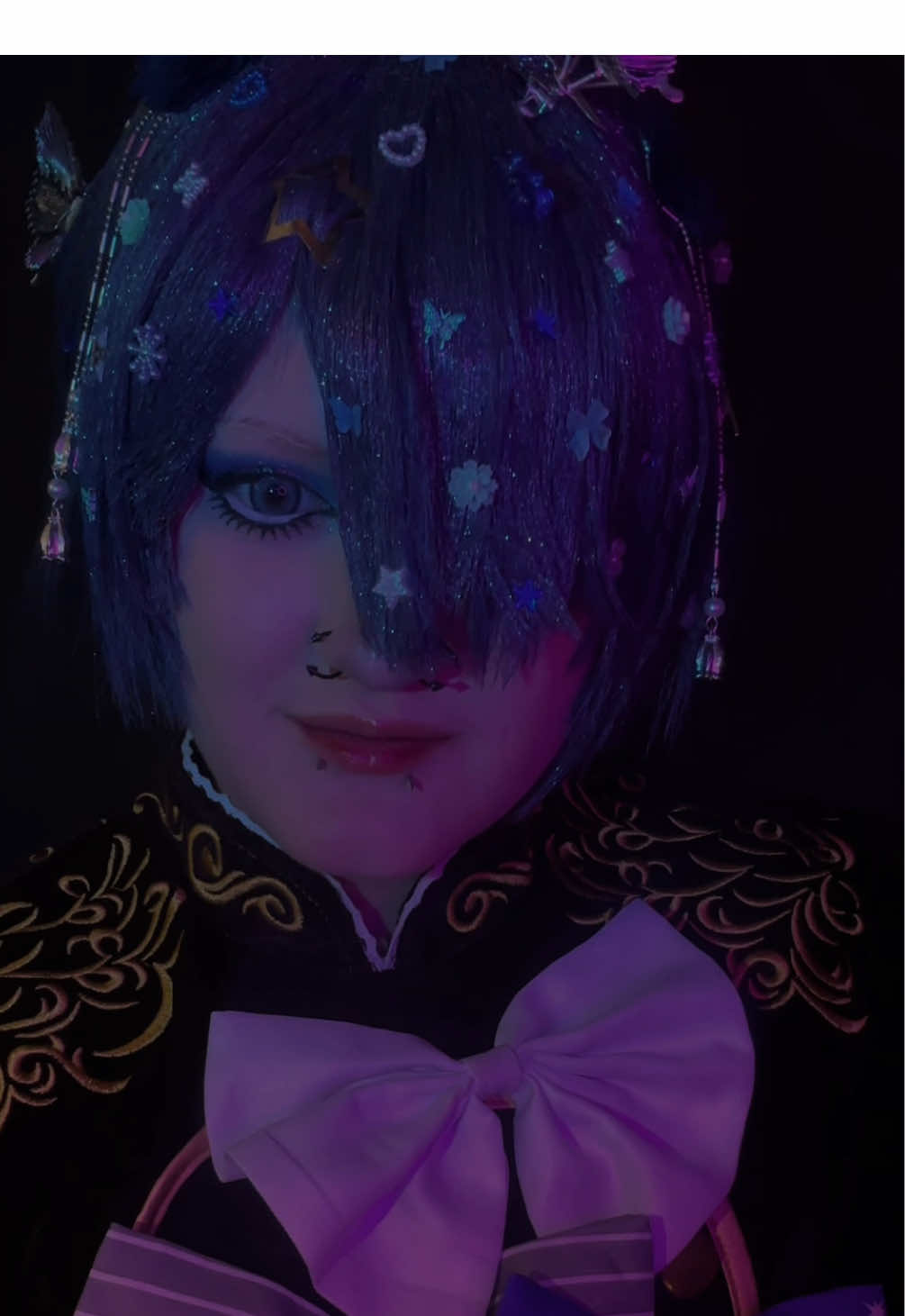 @·༻🕸️•-𝔾𝕝𝕚𝕥𝕔𝕙-•🕸️༺·