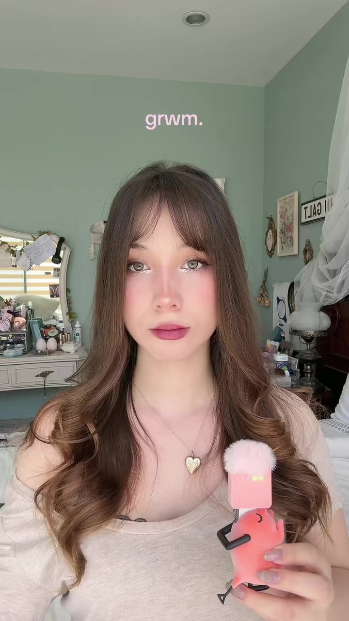 @𝐻𝑜𝑛𝑒𝑦