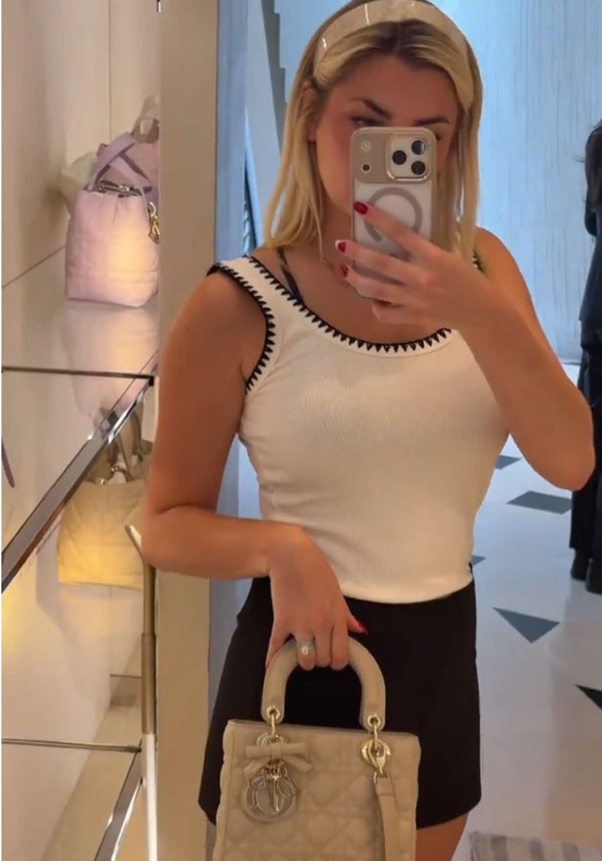 @Audrey Holt