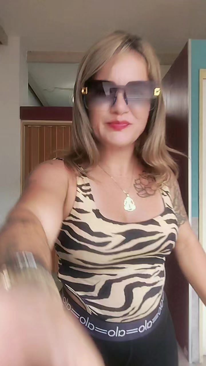 @la catira musculosa