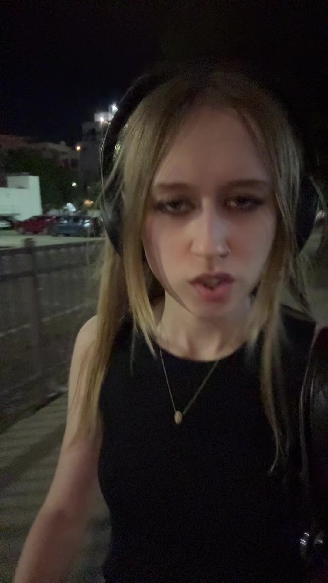@Liv
