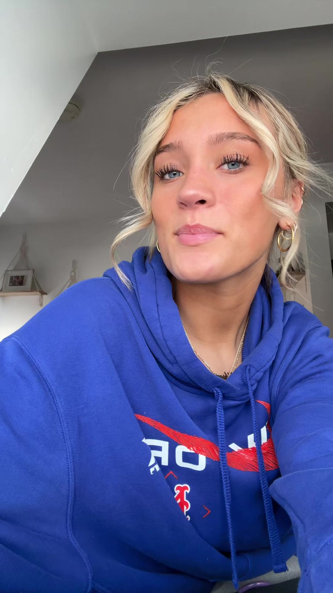 @urjustahoe1