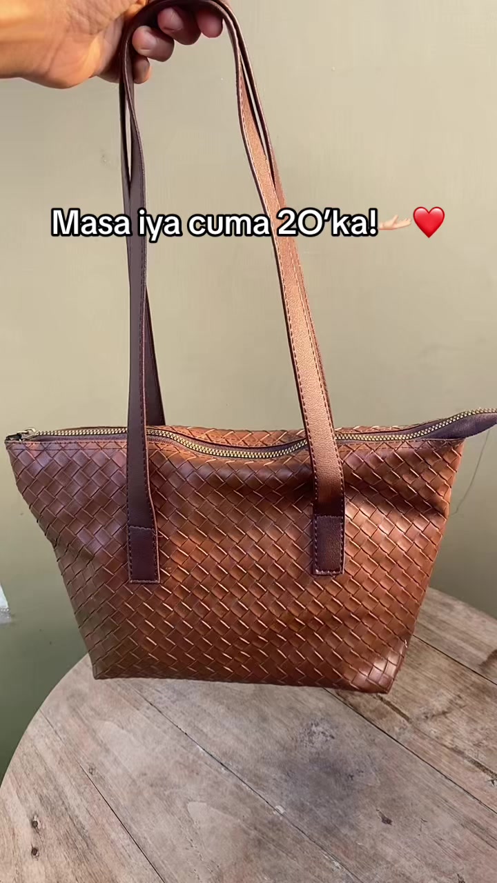@ununaaa