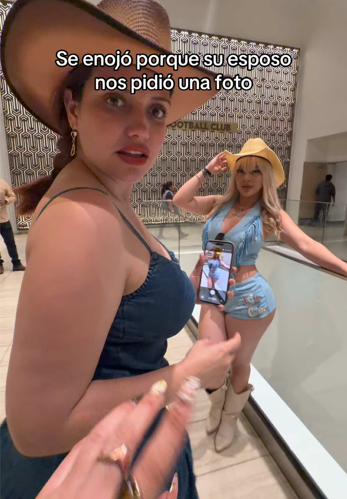 @Lily Hurtado