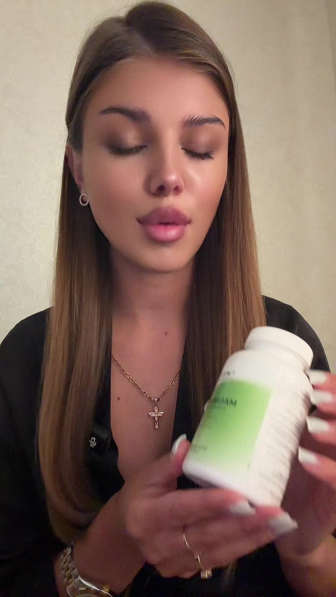 @Viktoriia.