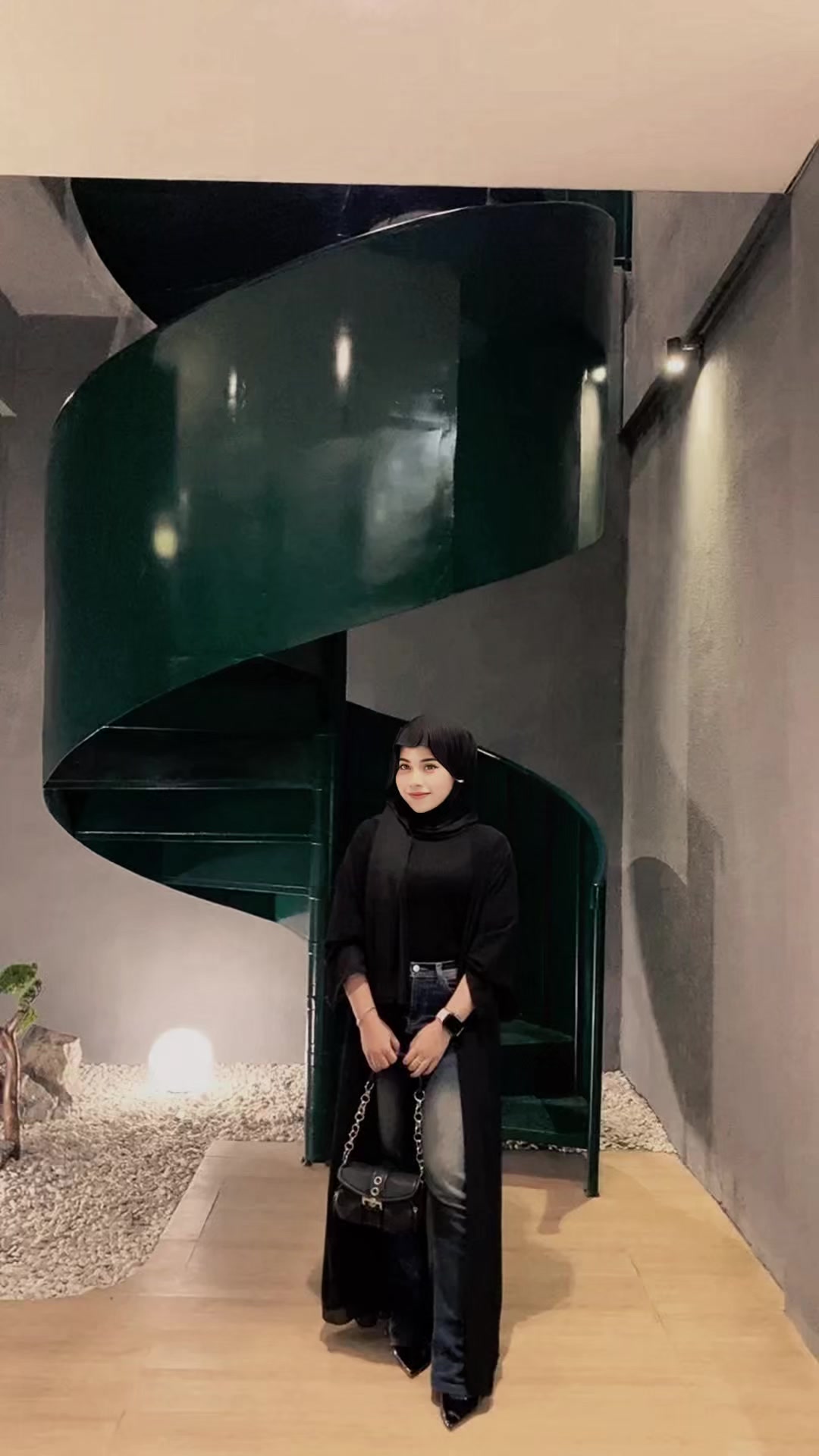 @dfiadmynt