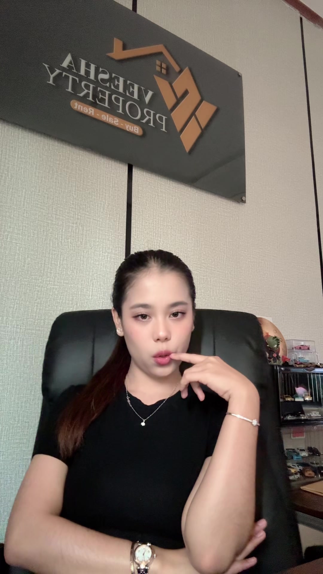 @VeeshaProperty