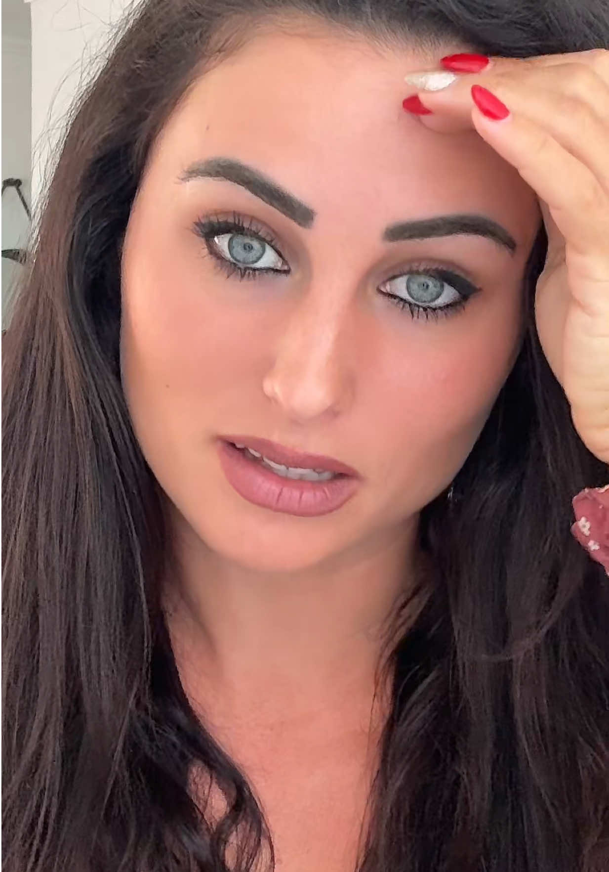 @Selenesellcri