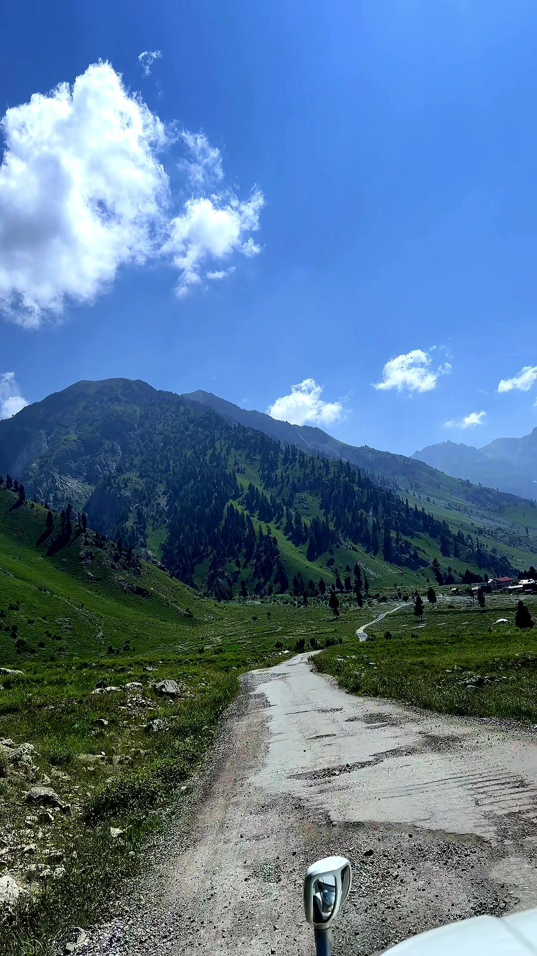 @travelwithbilal