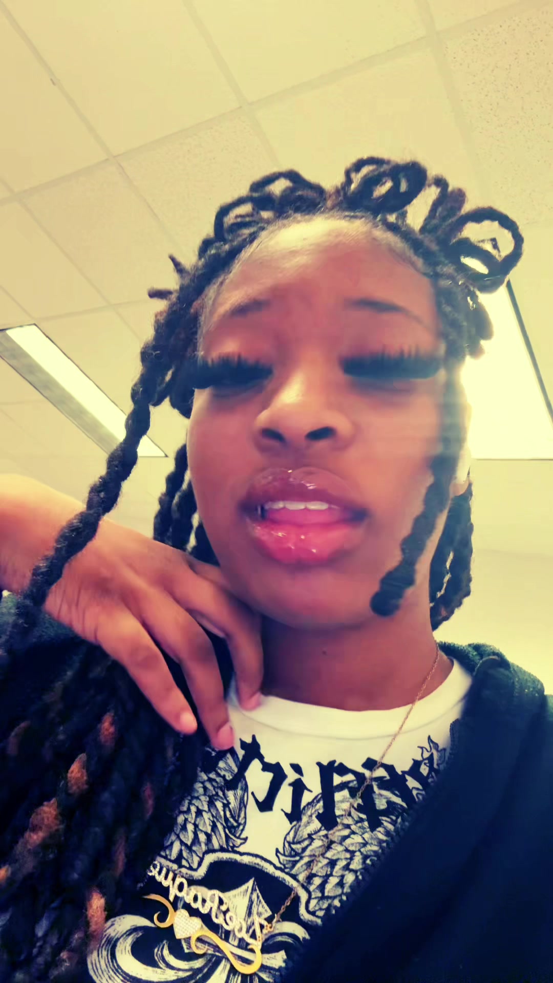 @Prettybrownskin._