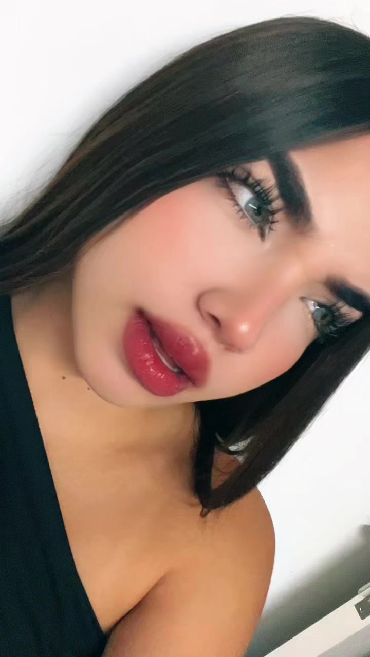 @❤︎︎ℂ𝔸𝕄𝕀𝕌ℤ𝕫❤︎︎
