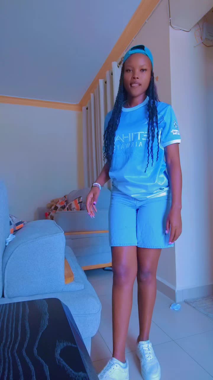 @lucyrya