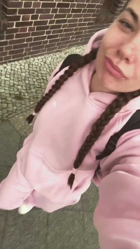 @𝐋𝐚𝐯𝐢𝐧𝐢𝐚