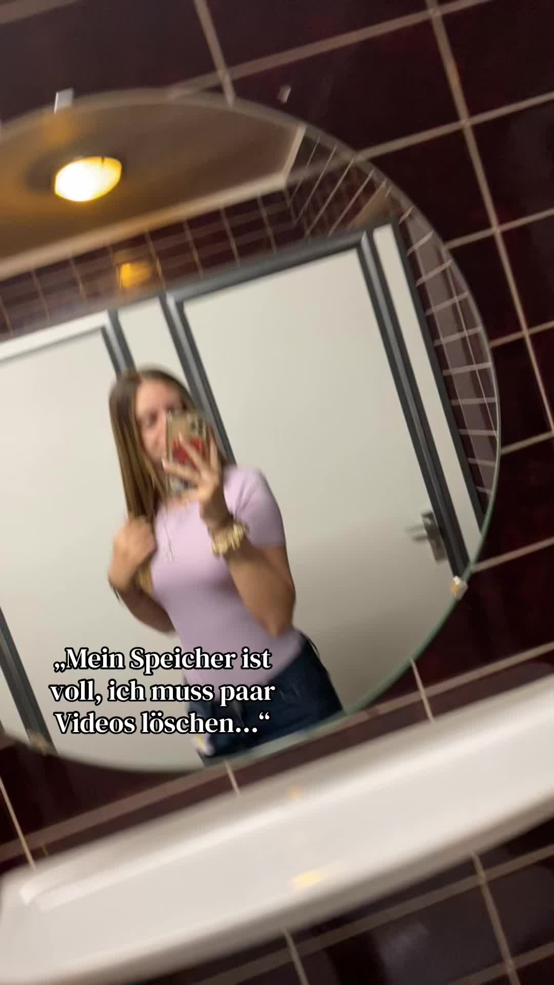 @Leana