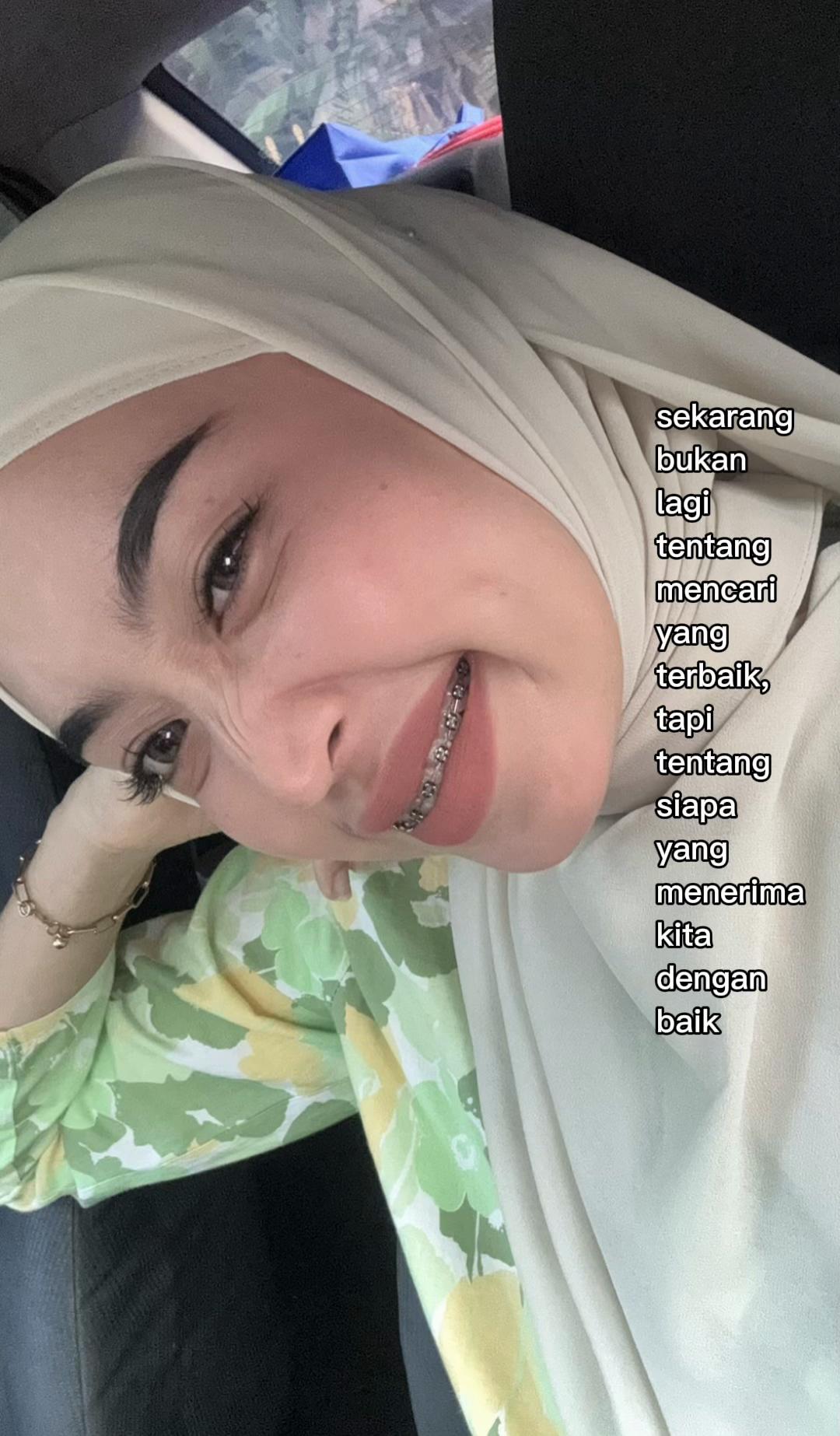 @𝗲