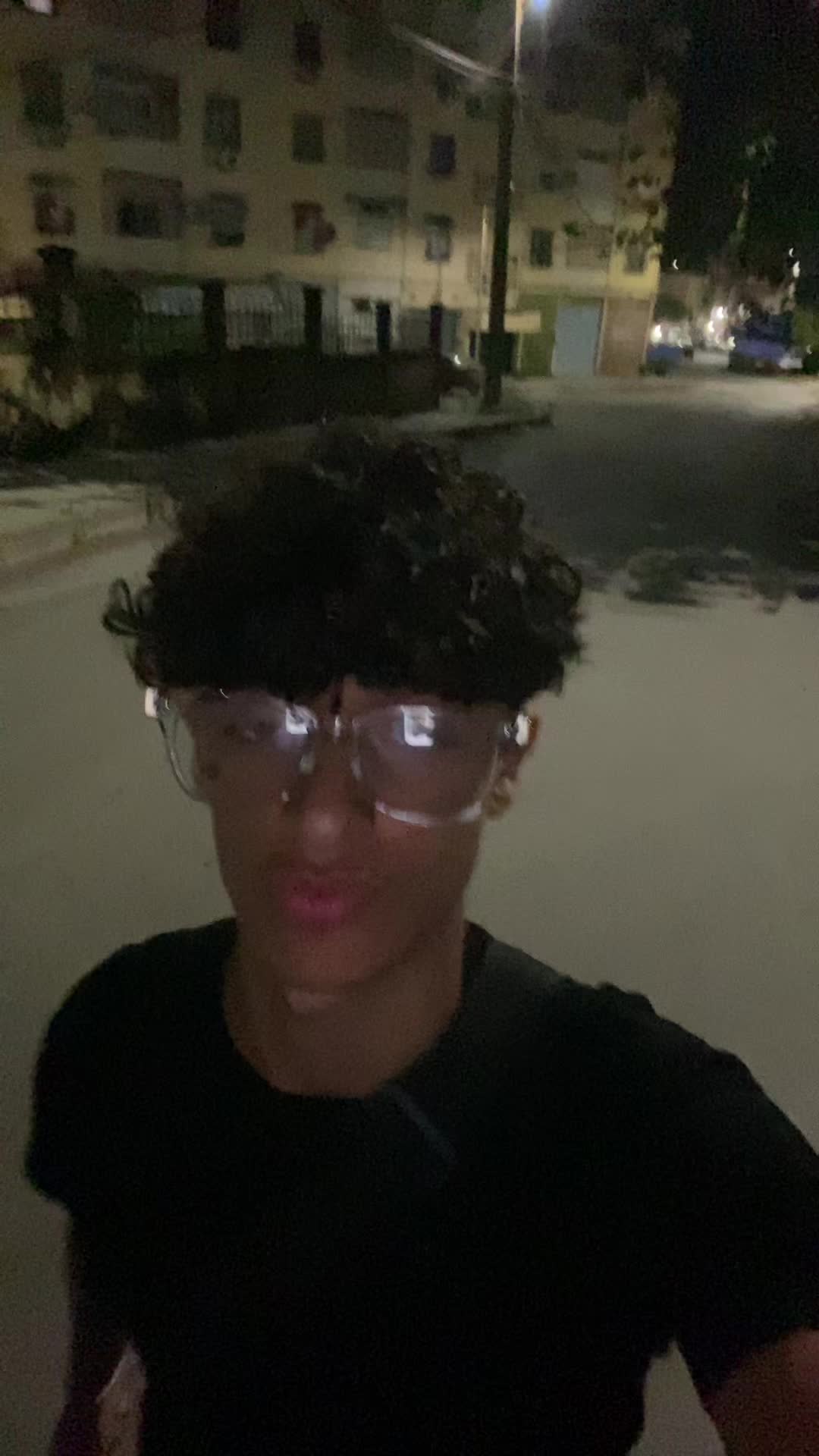 @🤠