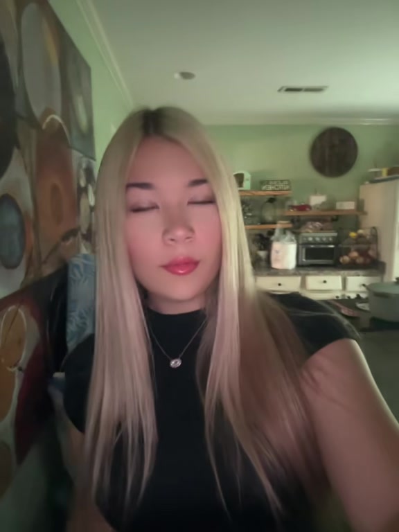 @alayna.