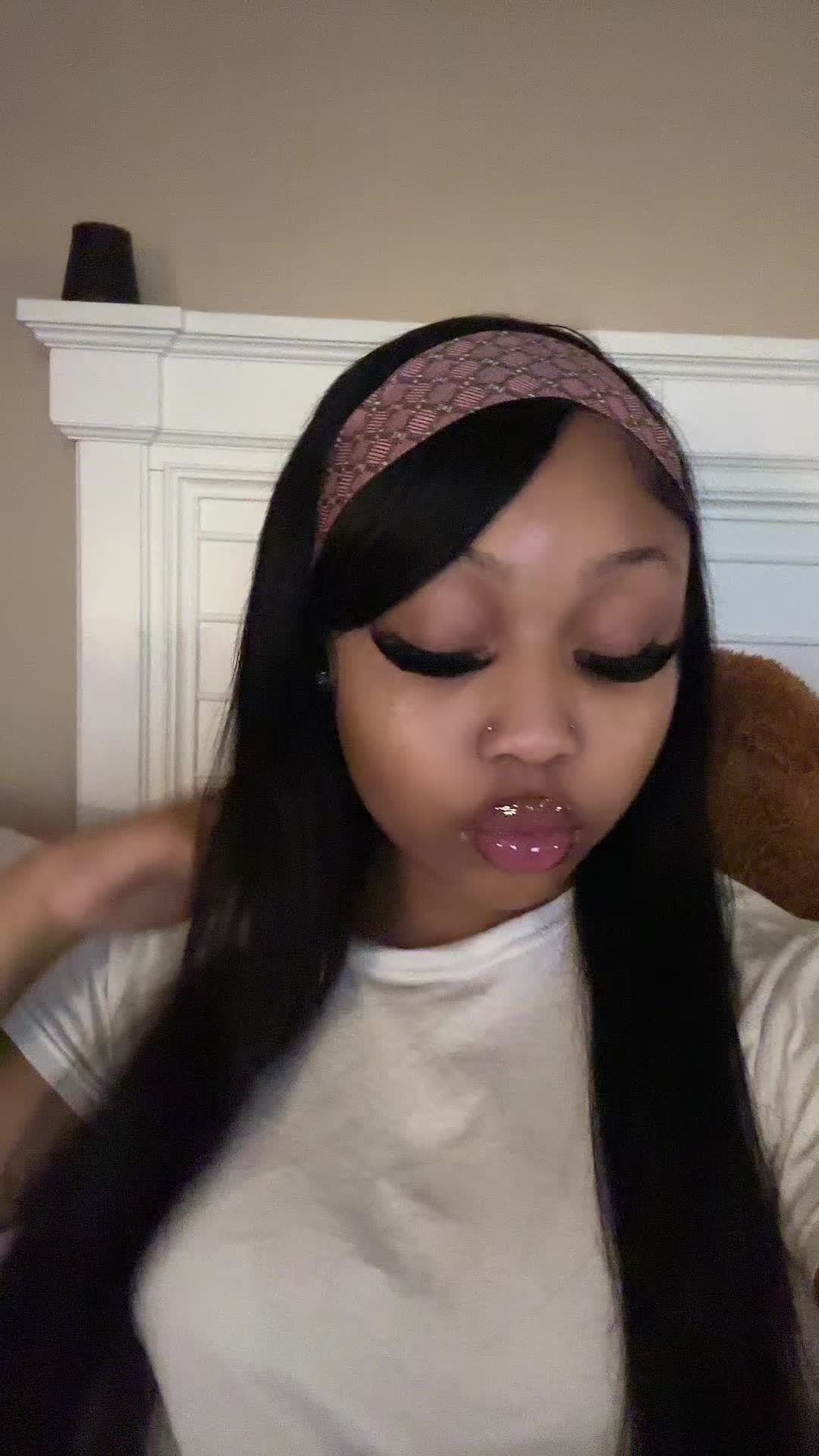 @shaniya janai