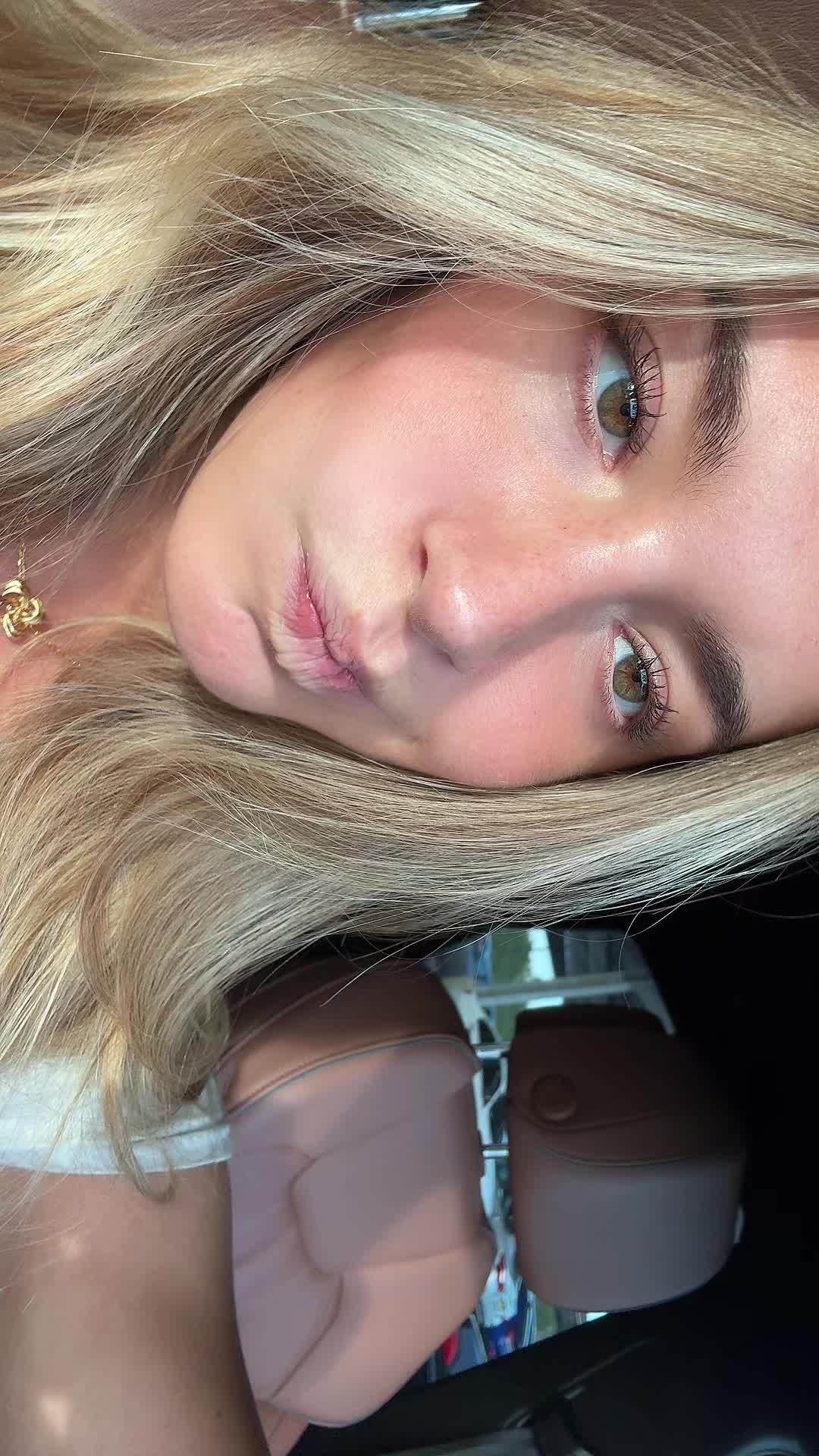 @dasha dova