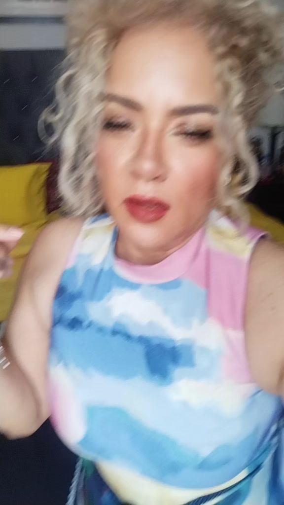 @ELI_FLO2000