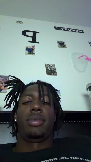 @6’5 Cinnamon Stick🕷️