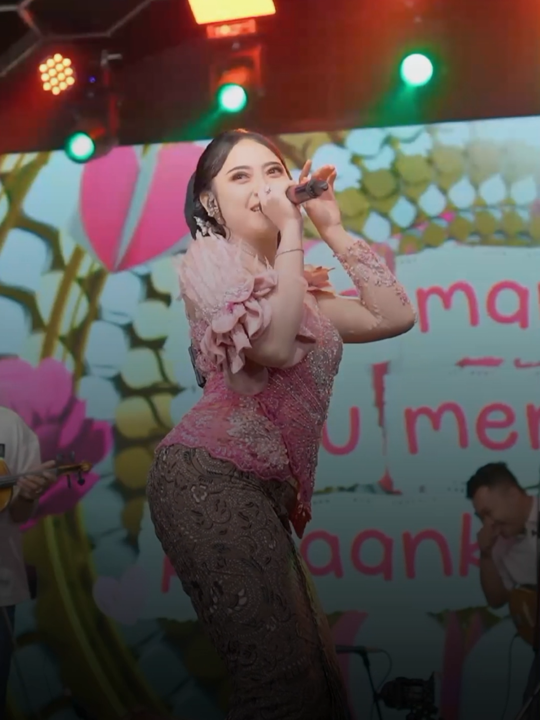 @𝗴𝗲𝗻𝗿𝗲𝗱𝗮𝗻𝗴𝗱𝘂𝘁__