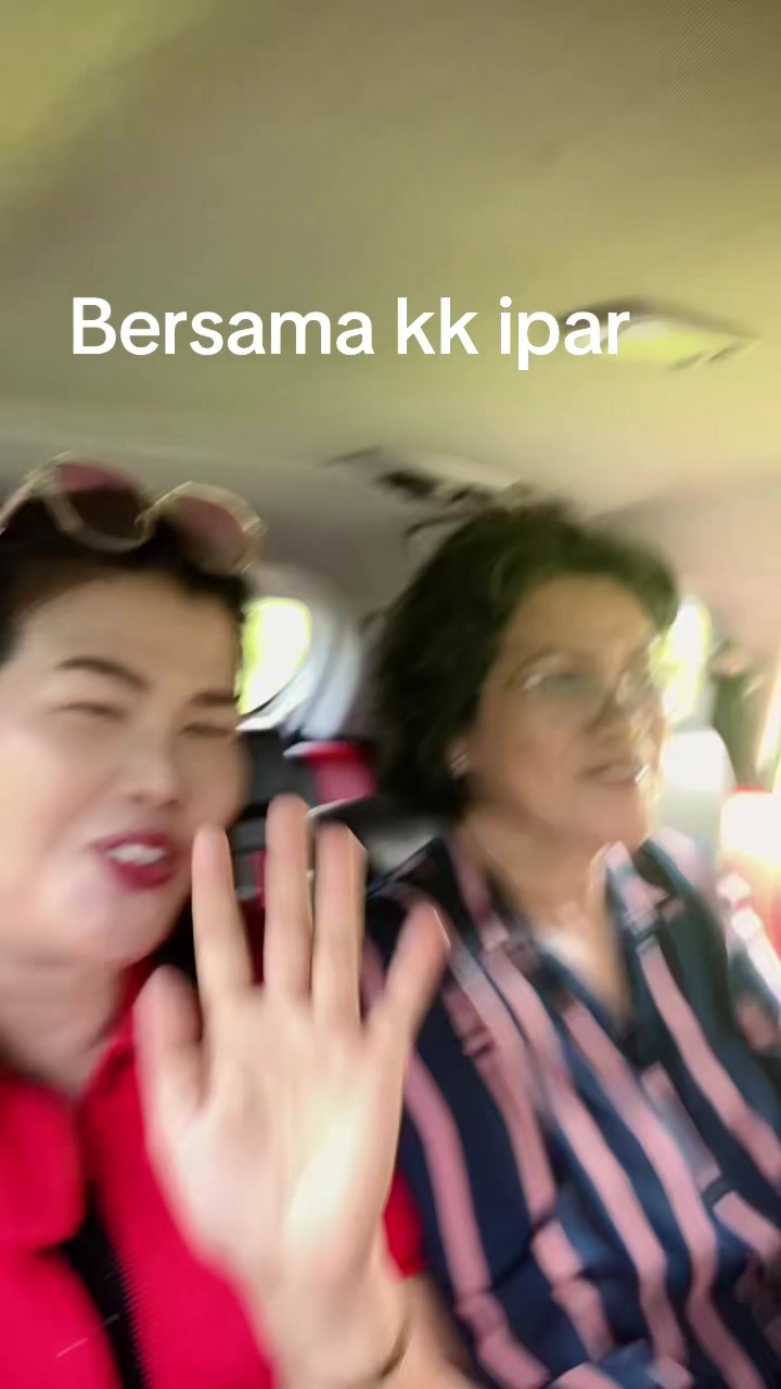 @Etti Br Manullang4rkebaya