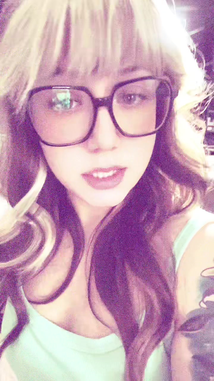 @Carlie⚡️